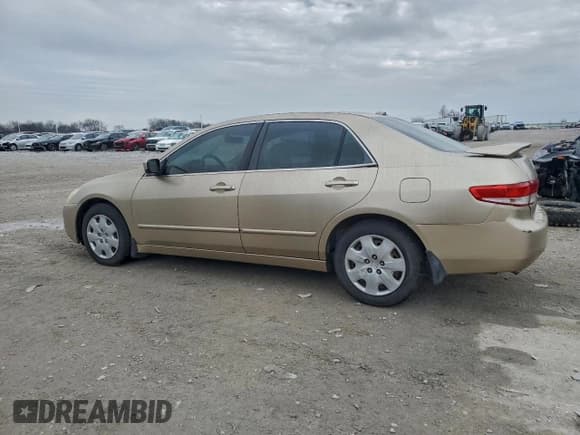 ✅ 2004 Honda Accord EX • VIN: 1HGCM66534A104636 • Лот: 93720235. Опубликован ранее на Copart с пробегом 111 064 миль. Бесплатный доступ к архиву аукционных продаж из США и подробный отчёт об истории автомобиля на DreamBid. Изображение 2.