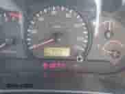 2003 Hyundai Accent GL z VIN KMHCG45C93U487209, wystawiony jako IAAI lot #41590636 z przebiegiem 118 811 mil mil oraz . Historia ofert i sprzedaży dostępna na DreamBid. Obrazek 15.