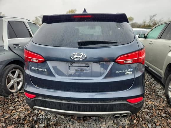✅ 2015 Hyundai Santa Fe • VIN: 5XYZUDLA7FG285886 • Лот: 90075335. Опубликован ранее на Copart с пробегом 211 802 миль. Бесплатный доступ к архиву аукционных продаж из США и подробный отчёт об истории автомобиля на DreamBid. Изображение 6.