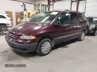 ✅ 2000 Chrysler Voyager SE • VIN: 2C4GJ44G0YR672491 • Lot: 43771741. Wystawiony na IAAI z przebiegiem 139 069 mil. Bezpłatny archiwum sprzedaży aukcyjnych z USA i szczegółowy raport historii pojazdu na DreamBid. Zdjęcie 2.