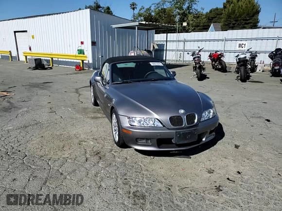 ✅ 2002 BMW Z3 3.0 • VIN: 4USCN53452LL50634 • Lot: 66870075. Wystawiony na Copart z przebiegiem 290 452 mil. Bezpłatny archiwum sprzedaży aukcyjnych z USA i szczegółowy raport historii pojazdu na DreamBid. Zdjęcie 13.