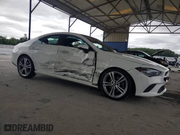 2021 Mercedes-Benz CLA 250 z VIN W1K5J4GB3MN158039, wystawiony jako Copart lot #67456025 z przebiegiem 143 075 mil mil oraz Szkoda całkowita • Salvage title. Historia ofert i sprzedaży dostępna na DreamBid. Obrazek 4.