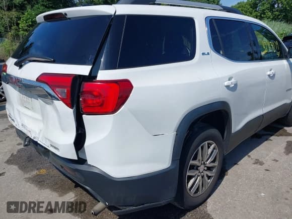 ✅ 2017 GMC Acadia SLE • VIN: 1GKKNSLA6HZ281775 • Lot: 42767079. Wystawiony na IAAI z przebiegiem 165 748 mil. Bezpłatny archiwum sprzedaży aukcyjnych z USA i szczegółowy raport historii pojazdu na DreamBid. Zdjęcie 17.