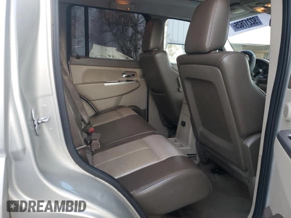 ✅ 2008 Jeep Liberty Limited • VIN: 1J8GN58K88W130063 • Lot: 92217625. Listed on Copart with 238,402 mi. Free auction sales archive from the USA and detailed vehicle history report at DreamBid. Image 10.