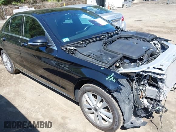 ✅ 2020 Mercedes-Benz C 300 • VIN: W1KWF8EB1LR594590 • Lot: 42999649. Wystawiony na IAAI z przebiegiem 40 651 mil. Bezpłatny archiwum sprzedaży aukcyjnych z USA i szczegółowy raport historii pojazdu na DreamBid. Zdjęcie 14.