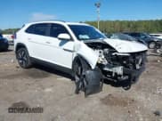 ✅ 2024 Volkswagen Atlas SE • VIN: 1V2JE2CA6RC260001 • Лот: 43351609. Опубликован ранее на IAAI с пробегом 18 910 миль. Бесплатный доступ к архиву аукционных продаж из США и подробный отчёт об истории автомобиля на DreamBid. Изображение 1.