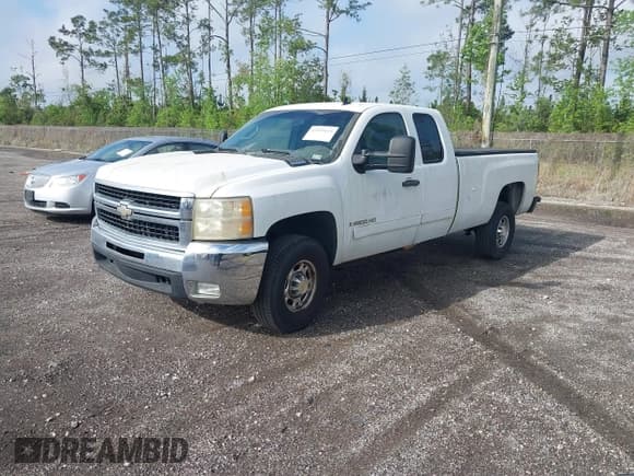 ✅ 2008 Chevrolet Silverado 2500HD • VIN: 1GBHK29668E192575 • Lot: 41925115. Wystawiony na IAAI z przebiegiem 241 278 mil. Bezpłatny archiwum sprzedaży aukcyjnych z USA i szczegółowy raport historii pojazdu na DreamBid. Zdjęcie 17.