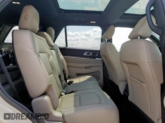 ✅ 2018 Ford Explorer Limited • VIN: 1FM5K7F85JGC48366 • Lot: 71534415. Wystawiony na Copart z przebiegiem 107 753 mil. Bezpłatny archiwum sprzedaży aukcyjnych z USA i szczegółowy raport historii pojazdu na DreamBid. Zdjęcie 11.