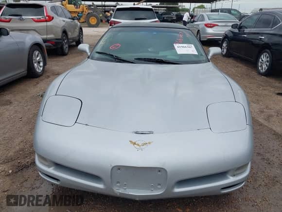 1997 Chevrolet Corvette with VIN 1G1YY22G0V5102032, listed as a IAAI auction lot 41966367 with 23,317 mi miles and . Bid and sale history available at DreamBid. Image 6.