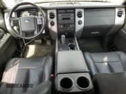 ✅ 2012 Ford Expedition Max Limited • VIN: 1FMJK2A58CEF15545 • Lot: 50229675. Wystawiony na Copart z przebiegiem 186 828 mil. Bezpłatny archiwum sprzedaży aukcyjnych z USA i szczegółowy raport historii pojazdu na DreamBid. Zdjęcie 8.