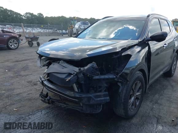 2014 Hyundai Santa Fe z VIN 5XYZUDLB9EG131820, wystawiony jako IAAI lot #43213820 z przebiegiem 170 425 mil mil oraz . Historia ofert i sprzedaży dostępna na DreamBid. Obrazek 6.