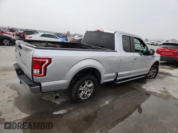 ✅ 2015 Ford F-150 XL • VIN: 1FTEX1CPXFFD11179 • Lot: 86306135. Wystawiony na Copart z przebiegiem 213 578 mil. Bezpłatny archiwum sprzedaży aukcyjnych z USA i szczegółowy raport historii pojazdu na DreamBid. Zdjęcie 3.