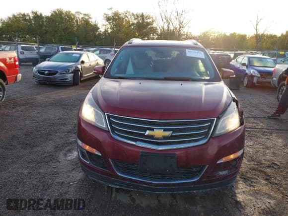 ✅ 2015 Chevrolet Traverse LT • VIN: 1GNKRHKD9FJ102047 • Lot: 43543491. Wystawiony na IAAI z przebiegiem 233 086 mil. Bezpłatny archiwum sprzedaży aukcyjnych z USA i szczegółowy raport historii pojazdu na DreamBid. Zdjęcie 12.