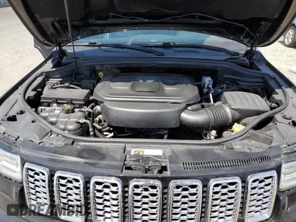 ✅ 2018 Jeep Grand Cherokee High Altitude • VIN: 1C4RJFCGXJC189482 • Лот: 70001425. Опубликован ранее на Copart с пробегом 115 787 миль. Бесплатный доступ к архиву аукционных продаж из США и подробный отчёт об истории автомобиля на DreamBid. Изображение 12.