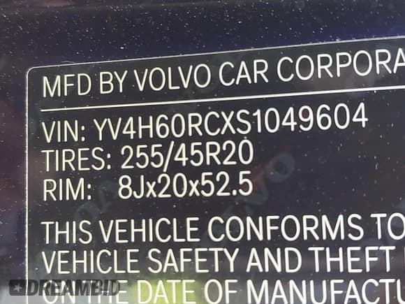 ✅ 2025 Volvo XC60 Plus • VIN: YV4H60RCXS1049604 • Lot: 43594924. Listed on IAAI with 1,926 mi. Free auction sales archive from the USA and detailed vehicle history report at DreamBid. Image 9.