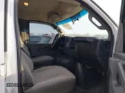 ✅ 2016 GMC Savana Cargo • VIN: 1GTW7AFF0G1903017 • Лот: 41431579. Опубликован ранее на IAAI с пробегом 232 985 миль. Бесплатный доступ к архиву аукционных продаж из США и подробный отчёт об истории автомобиля на DreamBid. Изображение 5.