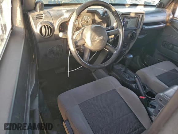 ✅ 2008 Jeep Wrangler X • VIN: 1J4FA24178L557563 • Lot: 93945345. Listed on Copart with 157,101 mi. Free auction sales archive from the USA and detailed vehicle history report at DreamBid. Image 8.