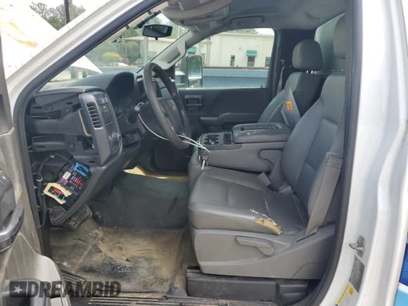 ✅ 2015 Chevrolet Silverado 2500HD Work Truck • VIN: 1GC0CUEG0FZ508462 • Lot: 53949005. Wystawiony na Copart z przebiegiem 265 120 mil. Bezpłatny archiwum sprzedaży aukcyjnych z USA i szczegółowy raport historii pojazdu na DreamBid. Zdjęcie 7.