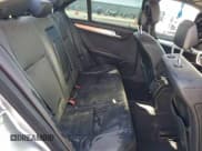 ✅ 2013 Mercedes-Benz C 250 Sport • VIN: WDDGF4HB4DA810120 • Lot: 91931405. Wystawiony na Copart z przebiegiem 120 448 mil. Bezpłatny archiwum sprzedaży aukcyjnych z USA i szczegółowy raport historii pojazdu na DreamBid. Zdjęcie 10.