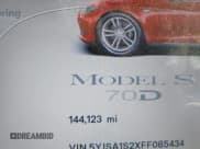 ✅ 2015 Tesla Model S 85D • VIN: 5YJSA1S2XFF085434 • Lot: 43489942. Wystawiony na IAAI z przebiegiem 144 123 mil. Bezpłatny archiwum sprzedaży aukcyjnych z USA i szczegółowy raport historii pojazdu na DreamBid. Zdjęcie 16.