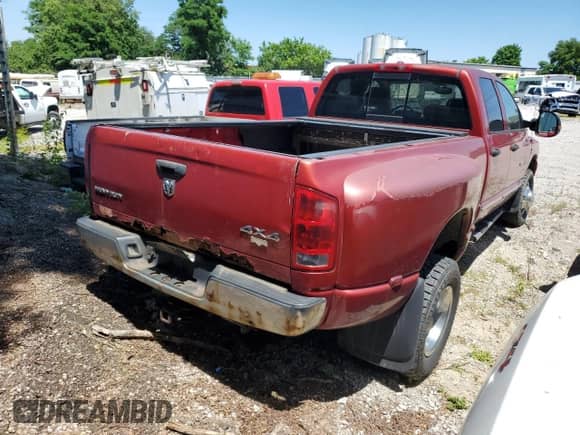 2006 Dodge 3500 SLT z VIN 3D7MX48CX6G279261, wystawiony jako Copart lot #58109754 z przebiegiem 243 342 mil mil oraz Nie do naprawy • Non repairable. Historia ofert i sprzedaży dostępna na DreamBid. Obrazek 3.