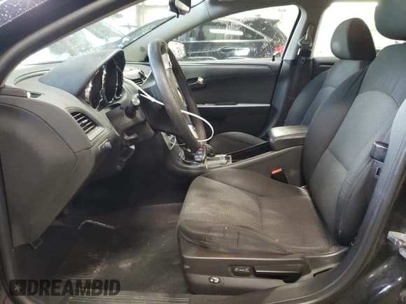 ✅ 2012 Chevrolet Malibu 1LT • VIN: 1G1ZC5E02CF174800 • Lot: 77399564. Wystawiony na Copart z przebiegiem 151 052 mil. Bezpłatny archiwum sprzedaży aukcyjnych z USA i szczegółowy raport historii pojazdu na DreamBid. Zdjęcie 7.