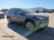 ✅ 2020 Toyota RAV4 XLE Premium • VIN: 2T3C1RFV8LW079340 • Lot: 92096935. Listed on Copart with 64,548 mi. Free auction sales archive from the USA and detailed vehicle history report at DreamBid. Image 4.