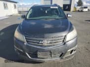 ✅ 2013 Chevrolet Traverse LT • VIN: 1GNKVGKD5DJ191862 • Lot: 77004444. Wystawiony na Copart z przebiegiem 212 765 mil. Bezpłatny archiwum sprzedaży aukcyjnych z USA i szczegółowy raport historii pojazdu na DreamBid. Zdjęcie 5.