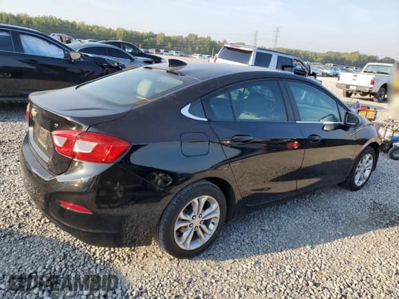 ✅ 2019 Chevrolet Cruze LT • VIN: 1G1BE5SM7K7144509 • Lot: 80732805. Listed on Copart with 123,514 mi. Free auction sales archive from the USA and detailed vehicle history report at DreamBid. Image 3.