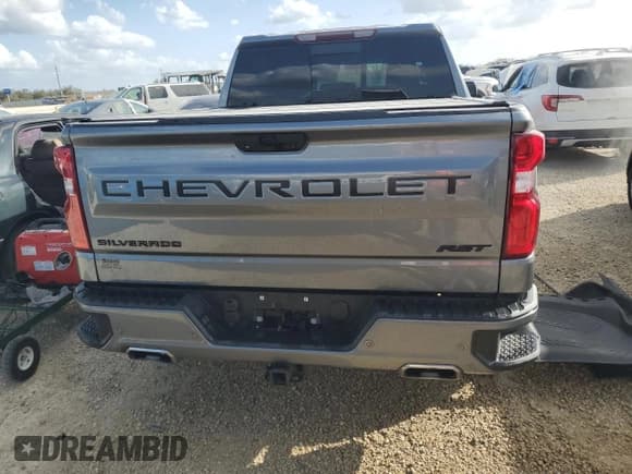✅ 2021 Chevrolet Silverado 1500 RST • VIN: 3GCUYEET1MG231839 • Lot: 77041394. Wystawiony na Copart z przebiegiem 71 142 mil. Bezpłatny archiwum sprzedaży aukcyjnych z USA i szczegółowy raport historii pojazdu na DreamBid. Zdjęcie 6.