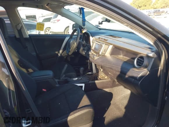 ✅ 2013 Toyota RAV4 XLE • VIN: 2T3WFREV8DW004851 • Lot: 43345205. Wystawiony na IAAI z przebiegiem 105 305 mil. Bezpłatny archiwum sprzedaży aukcyjnych z USA i szczegółowy raport historii pojazdu na DreamBid. Zdjęcie 5.