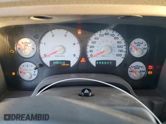 ✅ 2003 Dodge 2500 ST • VIN: 3D7KU28603G730370 • Лот: 87113665. Опубликован ранее на Copart с пробегом 206 858 миль. Бесплатный доступ к архиву аукционных продаж из США и подробный отчёт об истории автомобиля на DreamBid. Изображение 9.