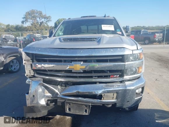 ✅ 2019 Chevrolet Silverado 2500HD LT • VIN: 1GC1KSEY5KF112320 • Lot: 43312069. Listed on IAAI with 384,042 mi. Free auction sales archive from the USA and detailed vehicle history report at DreamBid. Image 12.