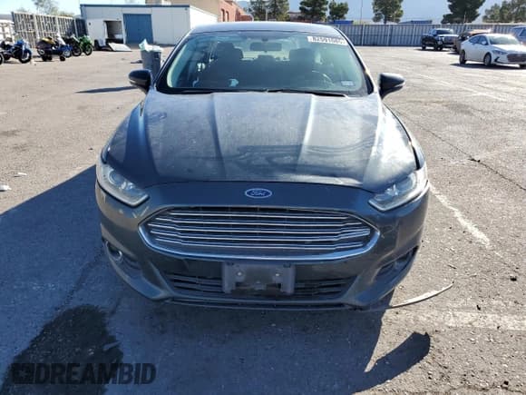 ✅ 2015 Ford Fusion SE • VIN: 3FA6P0HD4FR244407 • Lot: 82591085. Wystawiony na Copart z przebiegiem 124 592 mil. Bezpłatny archiwum sprzedaży aukcyjnych z USA i szczegółowy raport historii pojazdu na DreamBid. Zdjęcie 5.