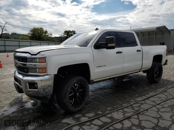 ✅ 2015 Chevrolet Silverado 2500HD LT • VIN: 1GC1KVE86FF169973 • Лот: 81327335. Опубликован ранее на Copart с пробегом 225 591 миль. Бесплатный доступ к архиву аукционных продаж из США и подробный отчёт об истории автомобиля на DreamBid. Изображение 1.