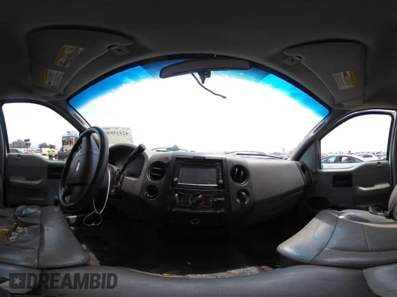 ✅ 2005 Ford F-150 XL • VIN: 1FTRF12WX5NB13462 • Лот: 42415840. Опубликован ранее на IAAI с пробегом 216 932 миль. Бесплатный доступ к архиву аукционных продаж из США и подробный отчёт об истории автомобиля на DreamBid. Изображение 19.