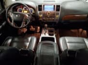 ✅ 2014 Nissan Armada SV • VIN: 5N1AA0NC0EN607641 • Лот: 49967765. Опубликован ранее на Copart с пробегом 171 747 миль. Бесплатный доступ к архиву аукционных продаж из США и подробный отчёт об истории автомобиля на DreamBid. Изображение 8.