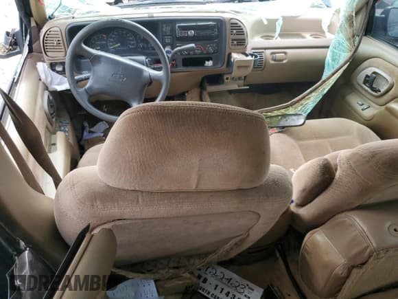 ✅ 1995 Chevrolet Suburban • VIN: 1GNFK16K0SJ430411 • Lot: 79208624. Wystawiony na Copart z przebiegiem 316 229 mil. Bezpłatny archiwum sprzedaży aukcyjnych z USA i szczegółowy raport historii pojazdu na DreamBid. Zdjęcie 8.