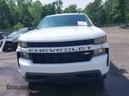 ✅ 2022 Chevrolet Silverado 1500 Custom • VIN: 3GCPYBEK4NG189834 • Lot: 42136171. Wystawiony na IAAI z przebiegiem 95 440 mil. Bezpłatny archiwum sprzedaży aukcyjnych z USA i szczegółowy raport historii pojazdu na DreamBid. Zdjęcie 13.