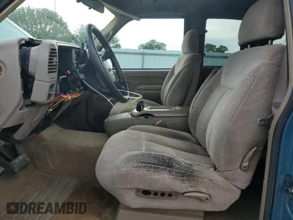 ✅ 1998 GMC Sierra 1500 • VIN: 2GTEK19R1W1526058 • Лот: 66497285. Опубликован ранее на Copart с пробегом 275 485 миль. Бесплатный доступ к архиву аукционных продаж из США и подробный отчёт об истории автомобиля на DreamBid. Изображение 7.