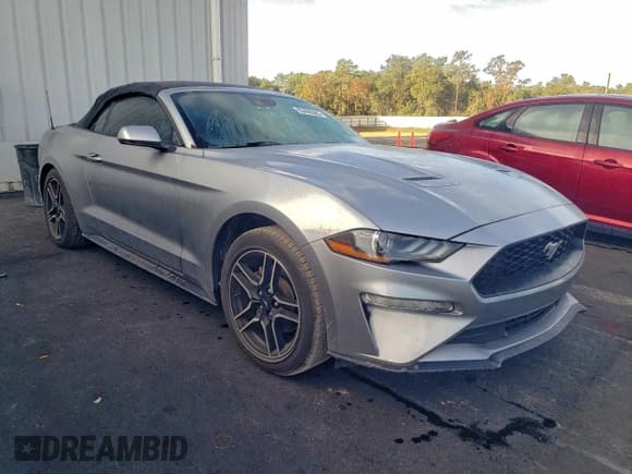✅ 2022 Ford Mustang EcoBoost Premium • VIN: 1FATP8UHXN5149202 • Lot: 93490365. Listed on Copart with 40,100 mi. Free auction sales archive from the USA and detailed vehicle history report at DreamBid. Image 4.