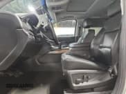 ✅ 2018 Chevrolet Suburban LT • VIN: 1GNSKHKC6JR184115 • Lot: 86071935. Wystawiony na Copart z przebiegiem 151 207 mil. Bezpłatny archiwum sprzedaży aukcyjnych z USA i szczegółowy raport historii pojazdu na DreamBid. Zdjęcie 7.