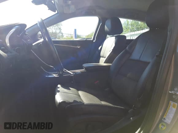 ✅ 2018 Chevrolet Impala LT • VIN: 2G1105S3XJ9107307 • Лот: 73770874. Опубликован ранее на Copart с пробегом 91 646 миль. Бесплатный доступ к архиву аукционных продаж из США и подробный отчёт об истории автомобиля на DreamBid. Изображение 7.