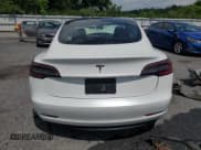 ✅ 2023 Tesla Model 3 • VIN: 5YJ3E1EA7PF396624 • Lot: 61651765. Wystawiony na Copart z przebiegiem Nie podano. Bezpłatny archiwum sprzedaży aukcyjnych z USA i szczegółowy raport historii pojazdu na DreamBid. Zdjęcie 6.