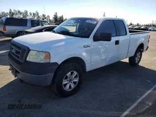 ✅ 2007 Ford F-150 XLT • VIN: 1FTPX14597KD42163 • Lot: 84339254. Listed on Copart with 154,690 mi. Free auction sales archive from the USA and detailed vehicle history report at DreamBid. Image 1.