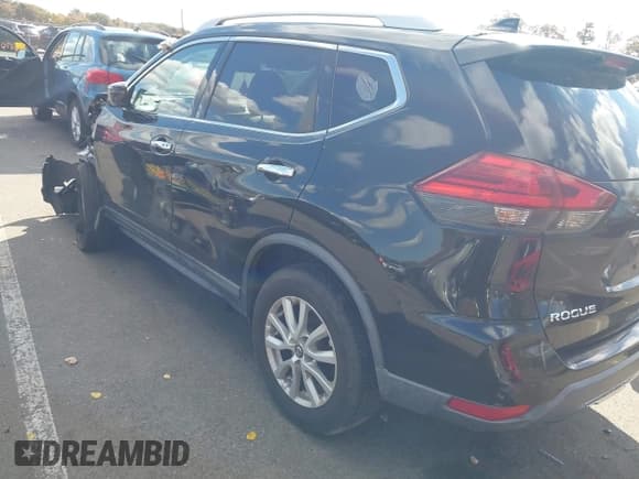 ✅ 2017 Nissan Rogue SV • VIN: KNMAT2MV4HP589568 • Lot: 43526590. Listed on IAAI with 62,701 mi. Free auction sales archive from the USA and detailed vehicle history report at DreamBid. Image 3.