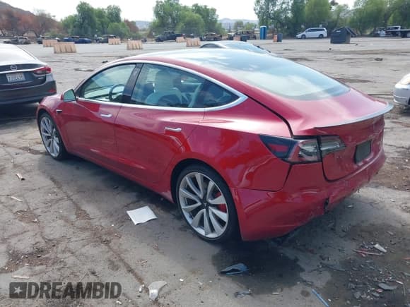 ✅ 2019 Tesla Model 3 Long Range • VIN: 5YJ3E1EB8KF393510 • Лот: 43263263. Опубликован ранее на IAAI с пробегом 43 724 миль. Бесплатный доступ к архиву аукционных продаж из США и подробный отчёт об истории автомобиля на DreamBid. Изображение 3.
