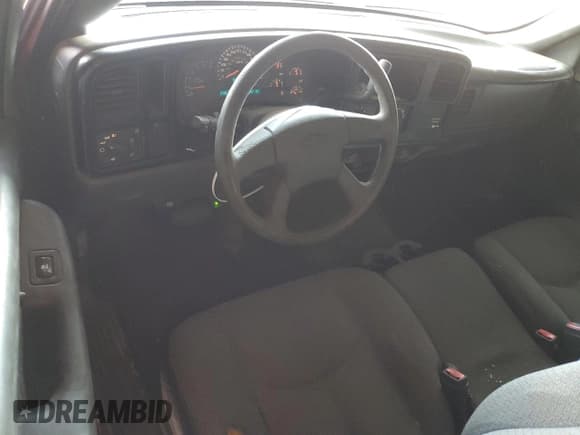 ✅ 2003 Chevrolet Silverado 1500 • VIN: 2GCEC19T831372422 • Лот: 53981285. Опубликован ранее на Copart с пробегом 225 697 миль. Бесплатный доступ к архиву аукционных продаж из США и подробный отчёт об истории автомобиля на DreamBid. Изображение 8.