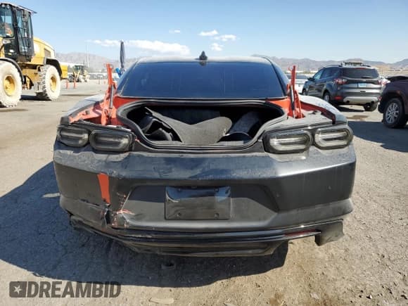 ✅ 2020 Chevrolet Camaro ZL1 • VIN: 1G1FK1R61L0116144 • Lot: 70039254. Wystawiony na Copart z przebiegiem Nie podano. Bezpłatny archiwum sprzedaży aukcyjnych z USA i szczegółowy raport historii pojazdu na DreamBid. Zdjęcie 6.