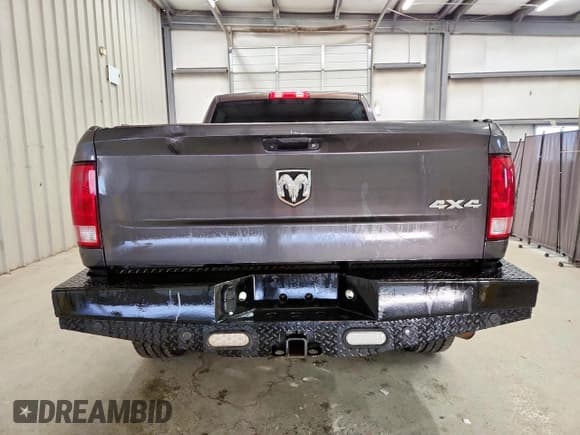 ✅ 2017 Ram 2500 Tradesman • VIN: 3C6UR5CJ1HG702447 • Lot: 71406845. Listed on Copart with 126,646 mi. Free auction sales archive from the USA and detailed vehicle history report at DreamBid. Image 6.